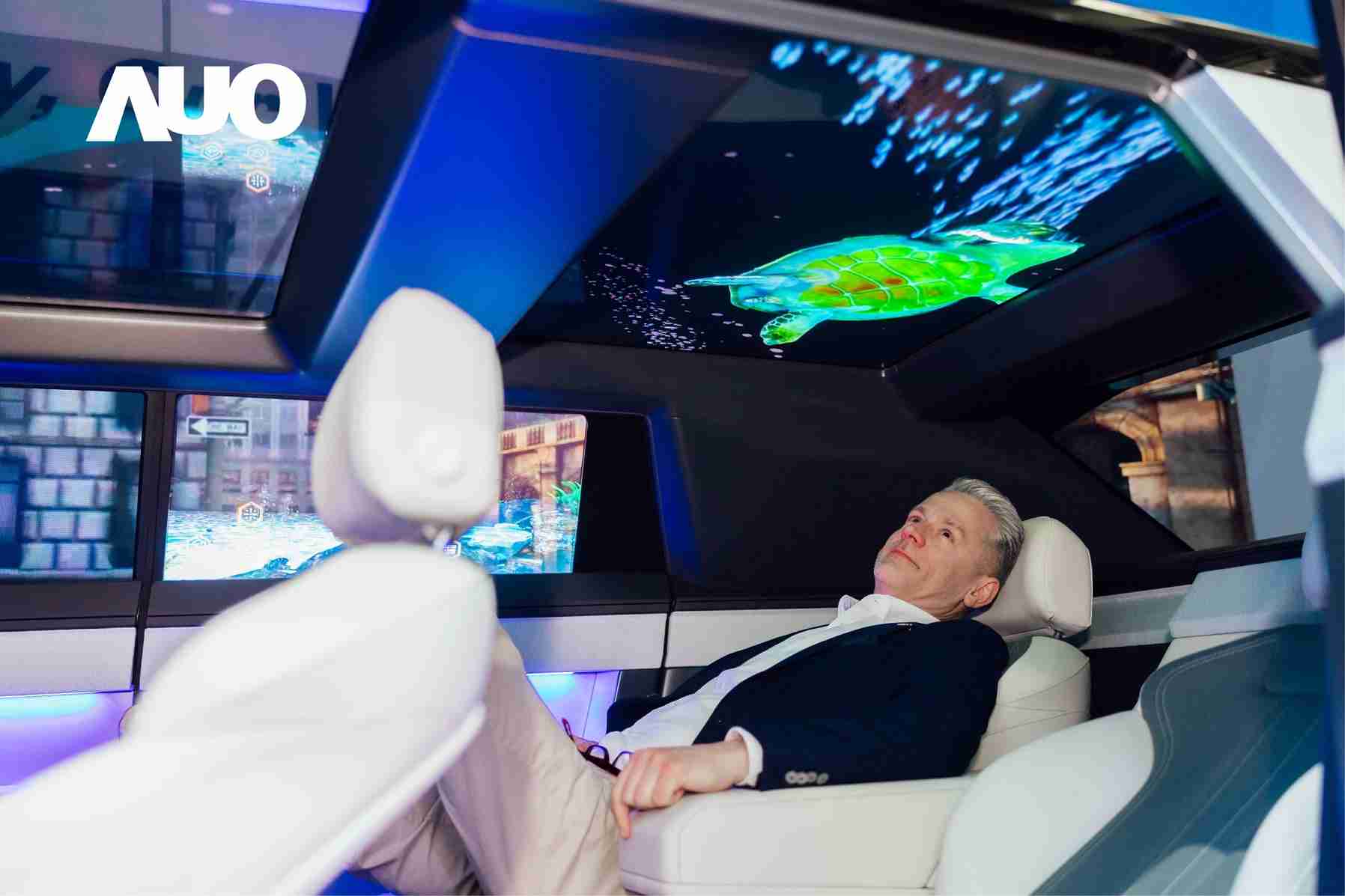 赏金国际Smart Cockpit 2025集Micro LED透明、、、、大型化、、可挠优势之大成，，，，携手BHTC打造未来视界的车用Display HMI解决方案